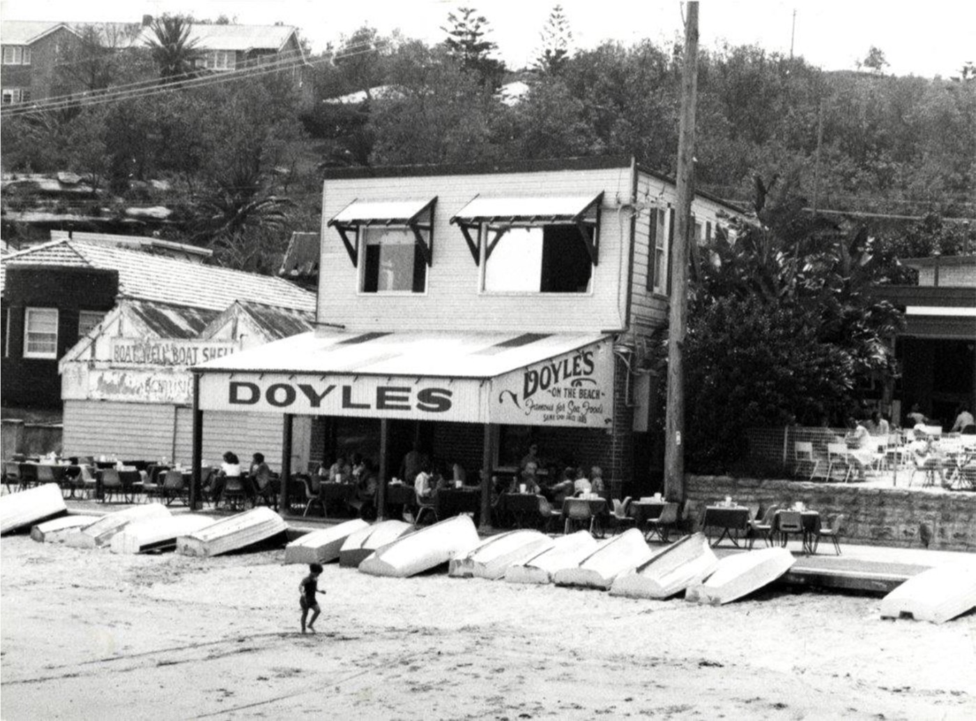 Historic black-and-white photo of Doyles on the Beach at Watsons Bay